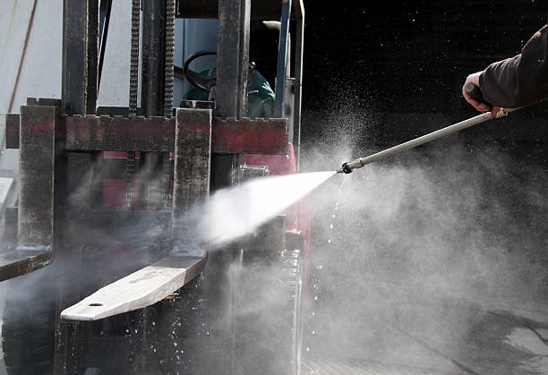 Post-Construction Pressure Washing in Clifton Gardens, NY